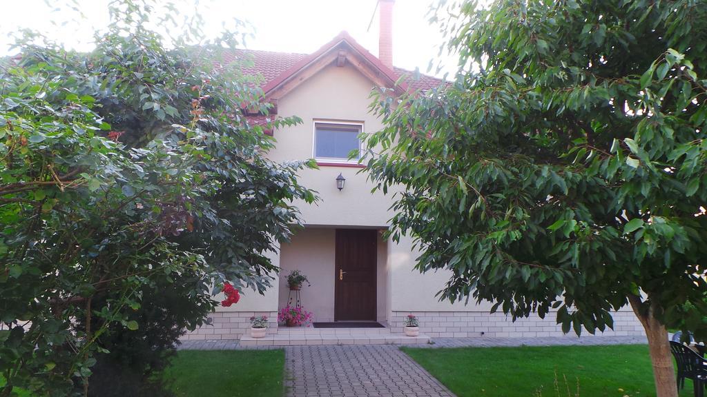 U Viktora Guest House Brest Eksteriør bilde
