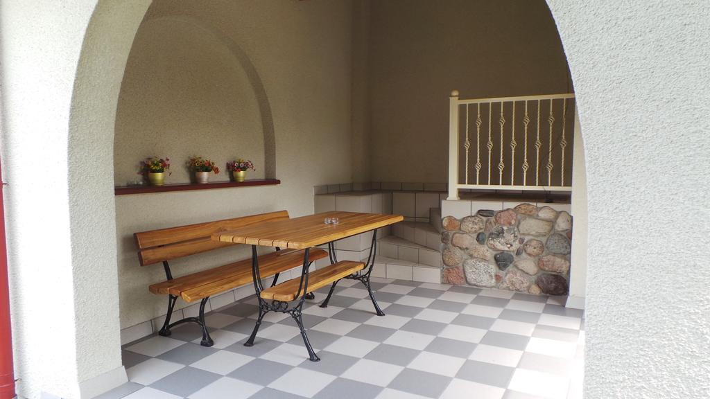 U Viktora Guest House Brest Eksteriør bilde